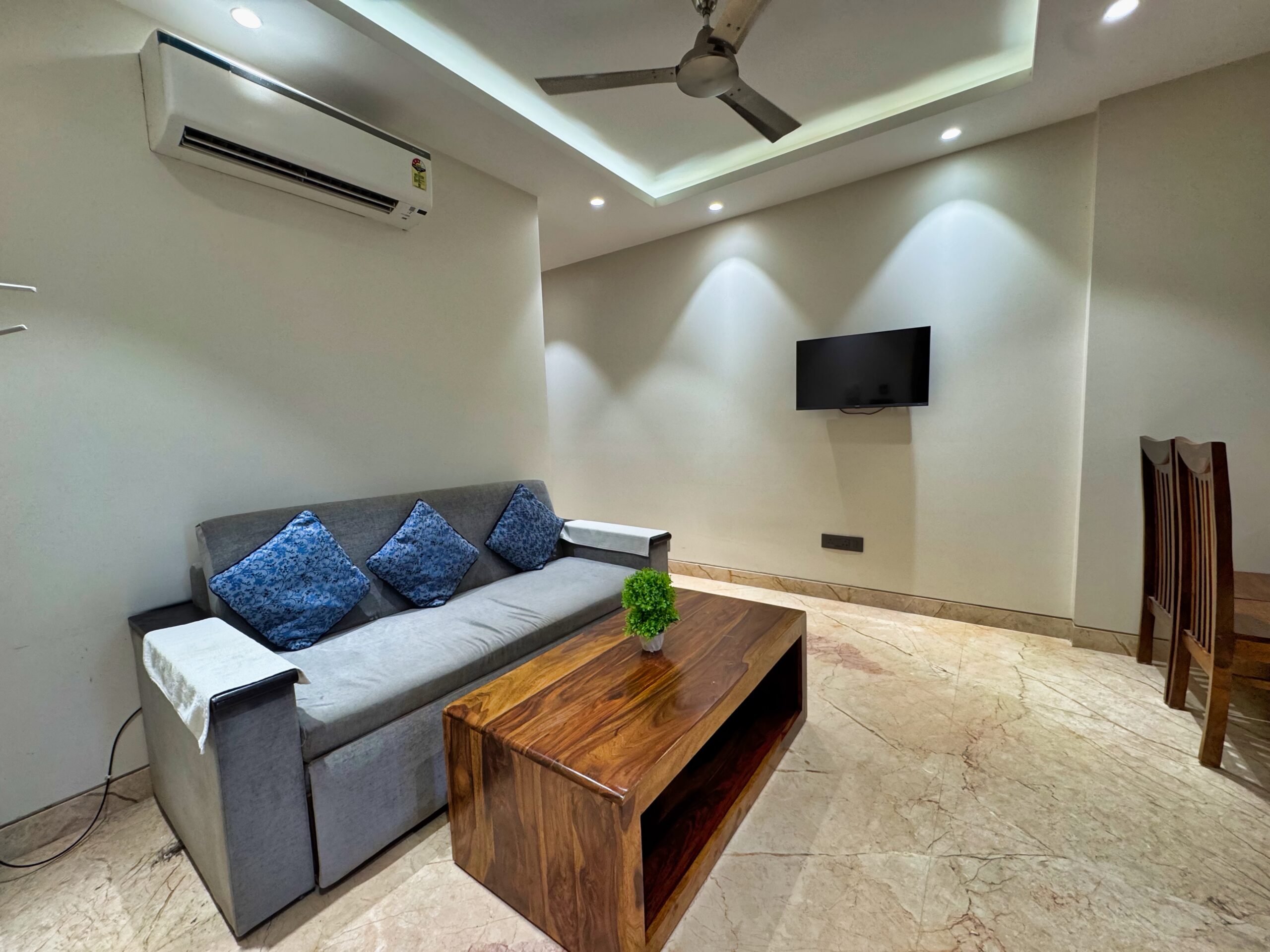 best service apartments near me